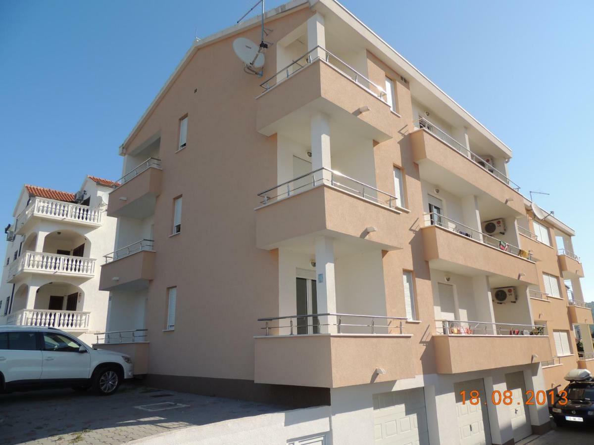 Apartments Naomi And Marsel Trogir Zewnętrze zdjęcie